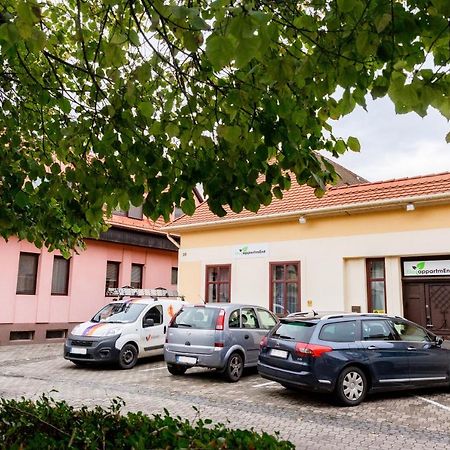Eco-Studio Mosonmagyaróvár Exteriör bild